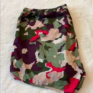 Old Navy Active go-dry shorts